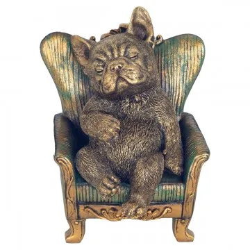Chien endormi sur fauteuil