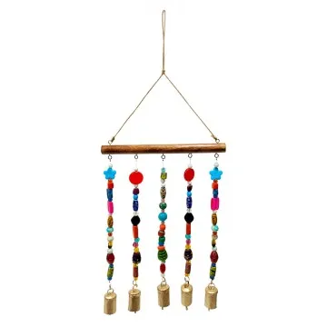 Suspension perles de couleurs et clochettes dorées