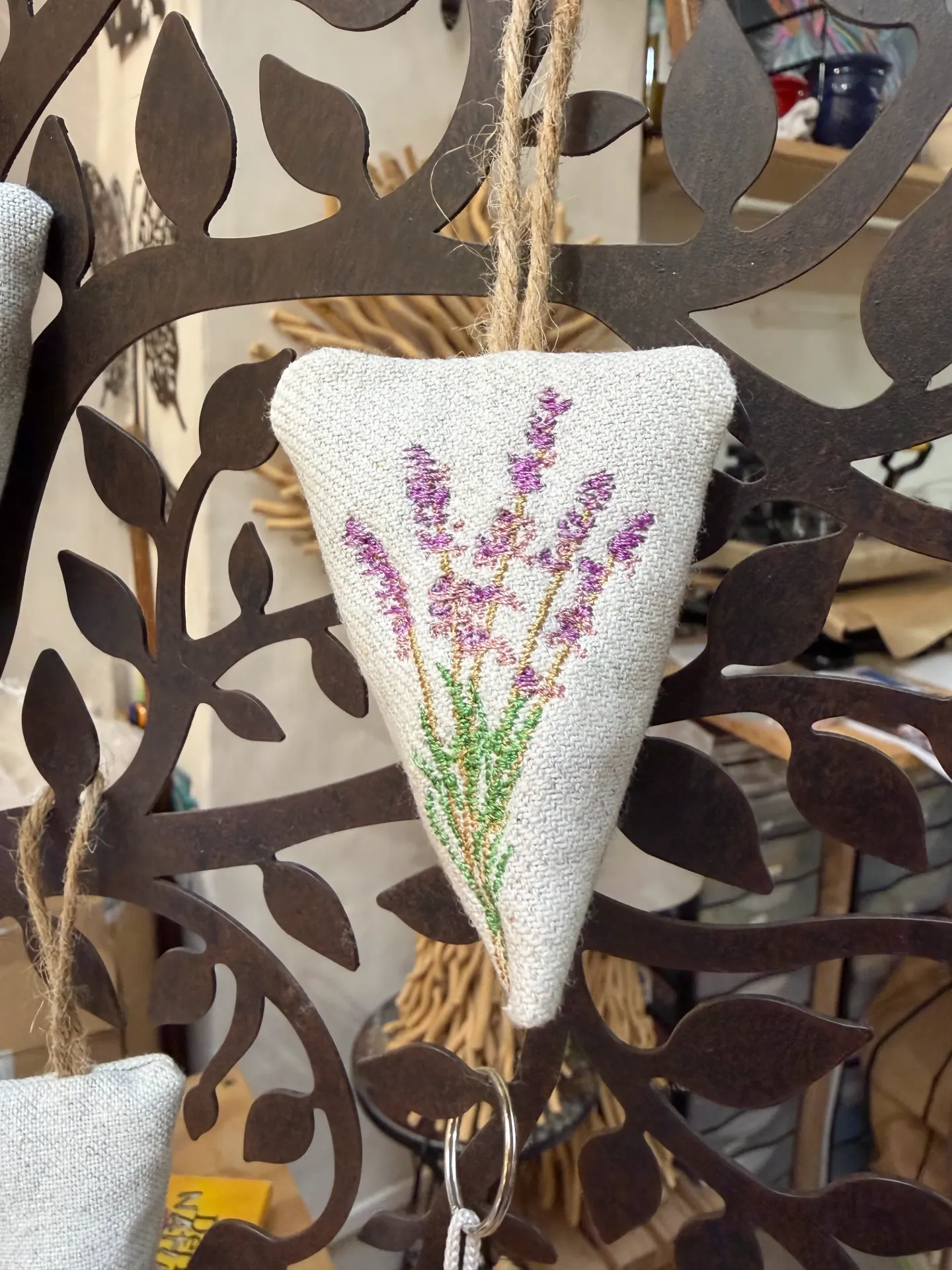 Berlingot de lavande cultivée dans le Gard fait main et broder 