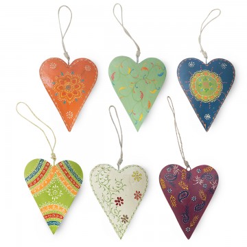 Coeur en métal à suspendre peint 6 modèles différents Grand modèle