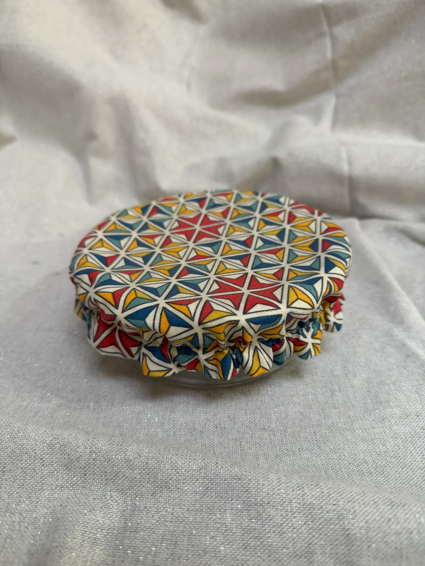 Charlotte à plat forme ronde réversible, fait main en coton enduit                                         Petit modèle 