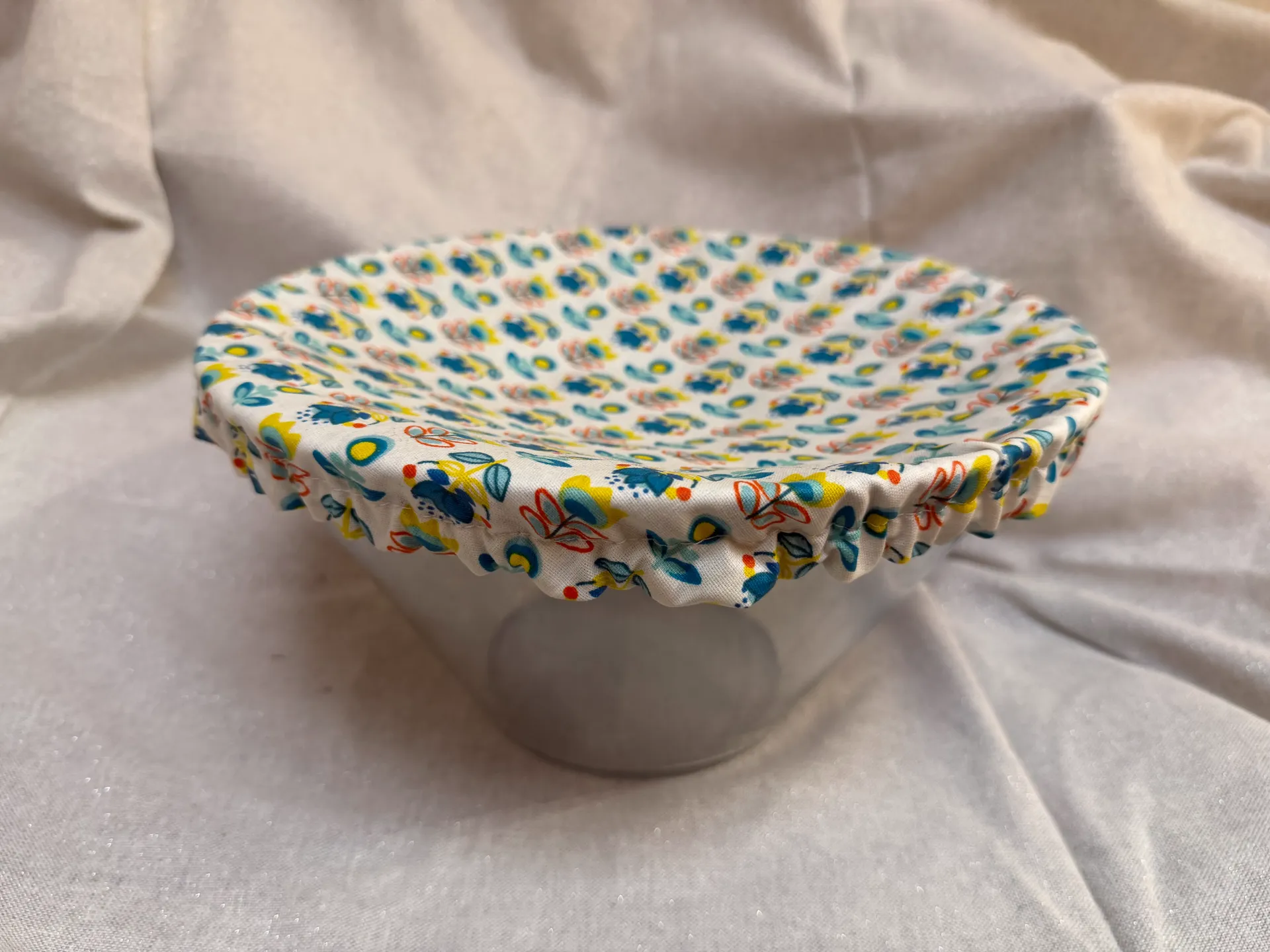 Charlotte à plat forme ronde réversible, fait main en coton enduit                                     Grand modèle 