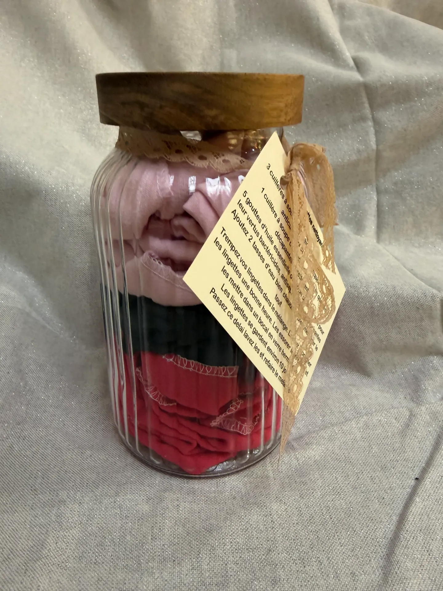 Bocal de lingettes nettoyantes